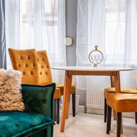 Apartament Fantazja 1 By Rentoom Aparthotel Stary Toruń Kültér fotó